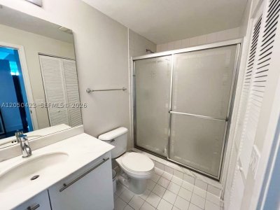 Aluguel de apartamento no Marina Blue 4005