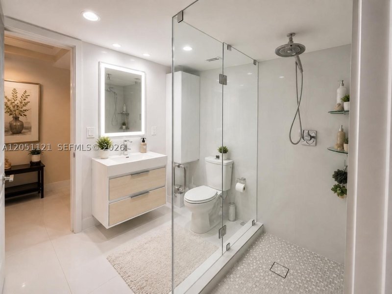 Condo for sale at Malaga Towers 2C