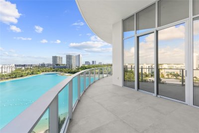 Alquiler de apartamento en One Park Tower by Turnberry 606