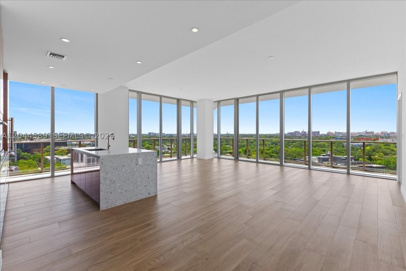Alquiler de apartamento en MR. C Residences 1001