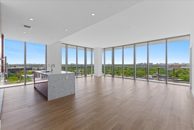 Alquiler de apartamento en MR. C Residences 1001