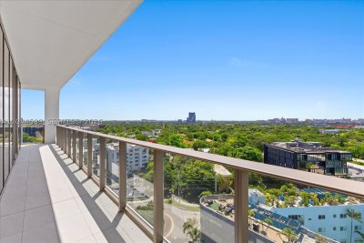 Alquiler de apartamento en MR. C Residences 1001