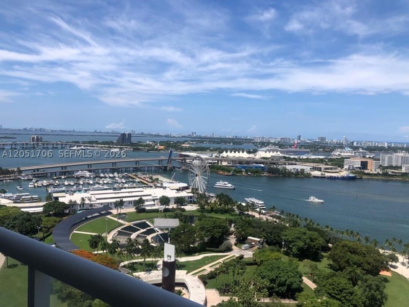 Alquiler de apartamento en 50 Biscayne 2810