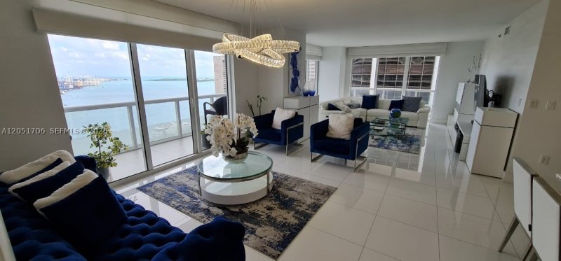 Alquiler de apartamento en 50 Biscayne 2810