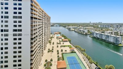 Comprar apartamento en Winston Towers 1907