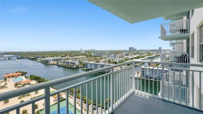 Comprar apartamento en Winston Towers 1907