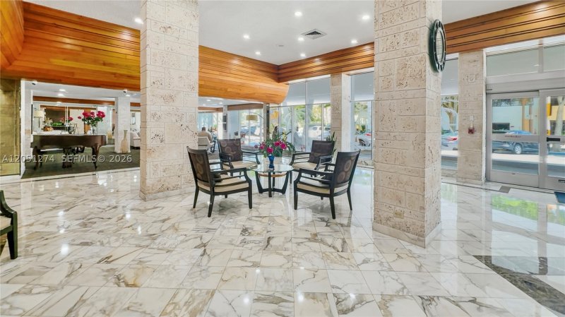 Condo for sale at Winston Towers 1907