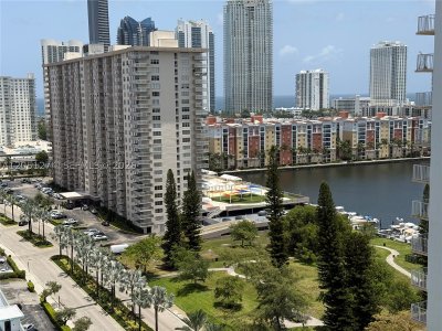 Comprar apartamento en Winston Towers 1907