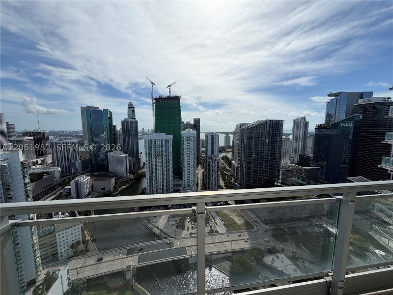 Comprar apartamento no Mint at Riverfront 5012