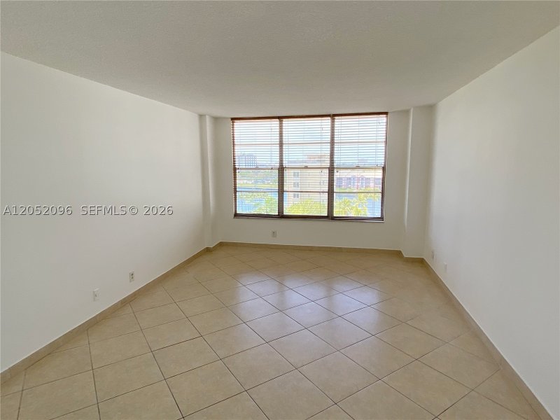Apartment for rent at Hallmark of Hollywood 611