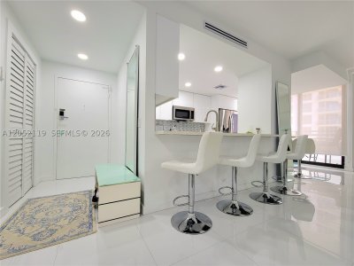 Comprar apartamento no Alexander Towers 901