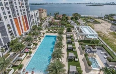 Comprar apartamento no Bay House 2202