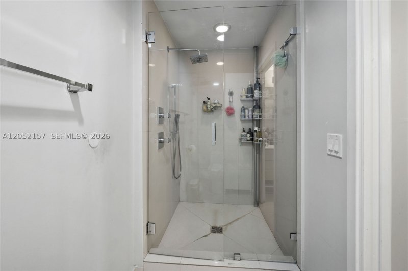Comprar apartamento en Bay House 2202