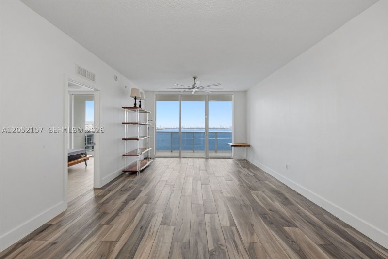 Comprar apartamento en Bay House 2202