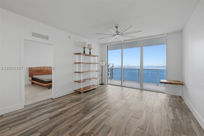 Comprar apartamento en Bay House 2202