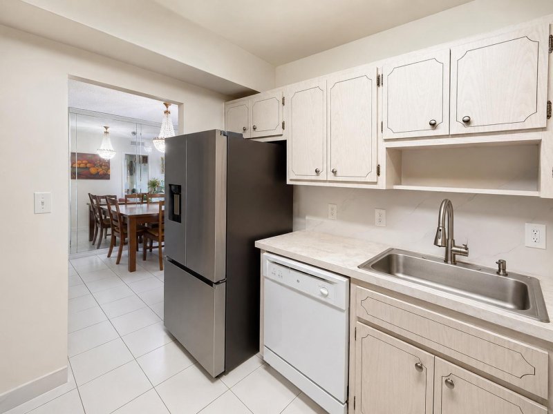Apartment for rent at The Hemispheres 22N