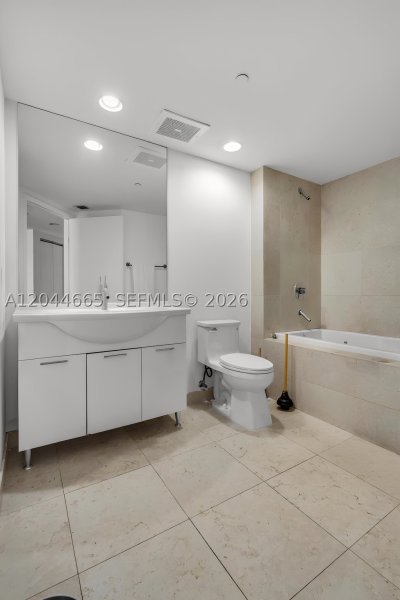 Condo for sale at Icon Brickell Tower I 2508