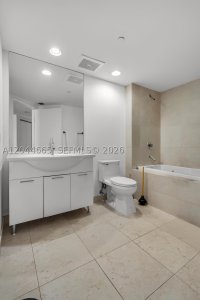 Comprar apartamento no Icon Brickell Tower I 2508