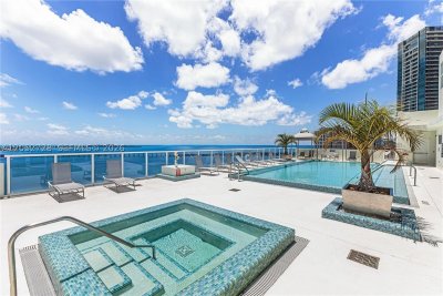 Emerald Brickell Apt #1004