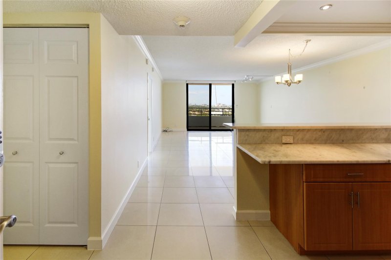 Apartment for rent at Olympus Condo 1710