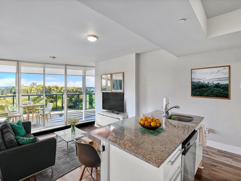 Condo for sale at Marina Blue 509