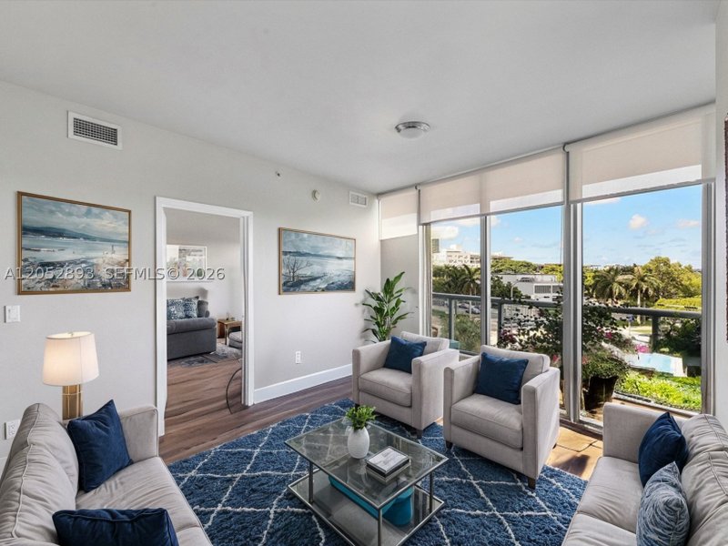 Condo for sale at Marina Blue 509