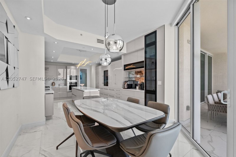 Condo for sale at Turnberry Ocean Colony 1703