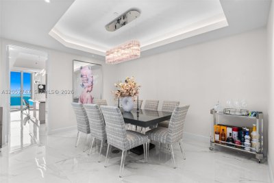 Comprar apartamento no Turnberry Ocean Colony 1703