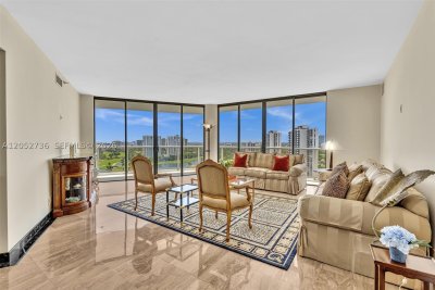 Comprar apartamento en Hamptons West 1907
