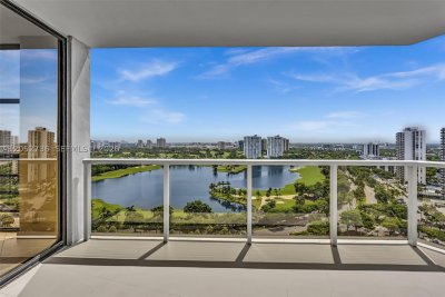 Comprar apartamento en Hamptons West 1907