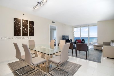 Comprar apartamento no Beach Club Two 3204