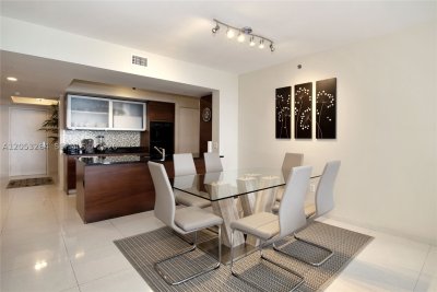 Comprar apartamento no Beach Club Two 3204
