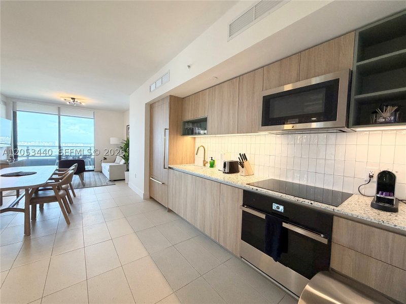 Condo for sale at Natiivo Gale Miami Hotel & Residences 3215