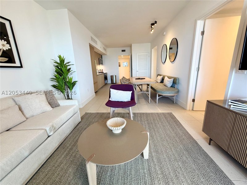 Condo for sale at Natiivo Gale Miami Hotel & Residences 3215