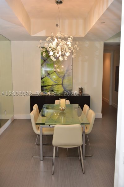 Comprar apartamento no Trump Tower Three 2905