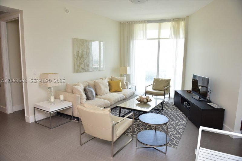 Comprar apartamento no Trump Tower Three 2905