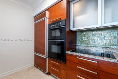 Comprar apartamento no Beach Club Two 3511