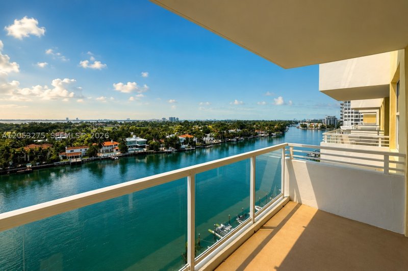 Apartment for rent at 5600 Collins 11L