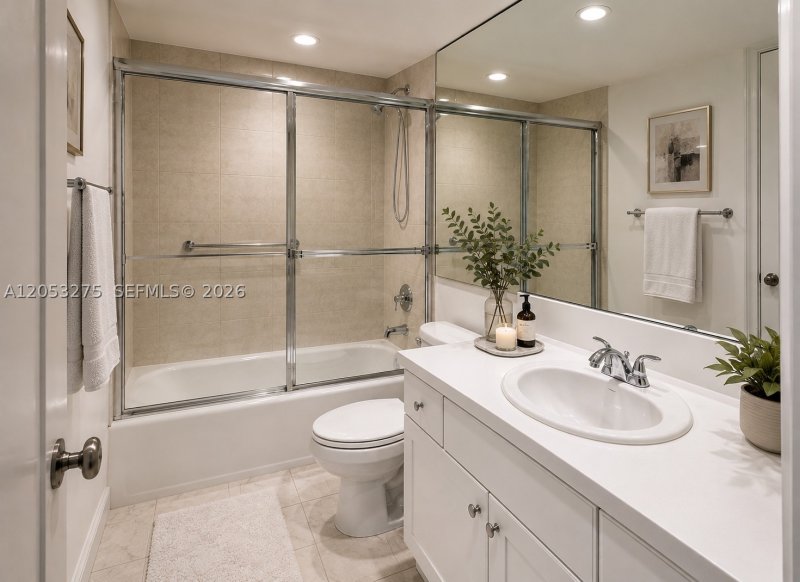 Apartment for rent at 5600 Collins 11L