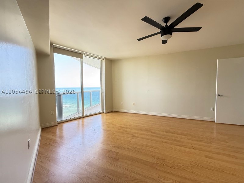 Alquiler de apartamento en Ocean Three 2502