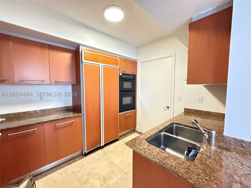 Alquiler de apartamento en Ocean Three 2502