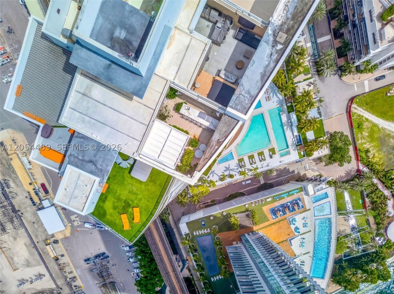 Condo for sale at The Ivy PH-12