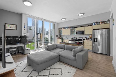 City 24 Apt #401