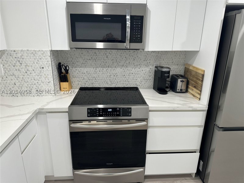 Apartment for rent at Mirasol Ocean Towers 608