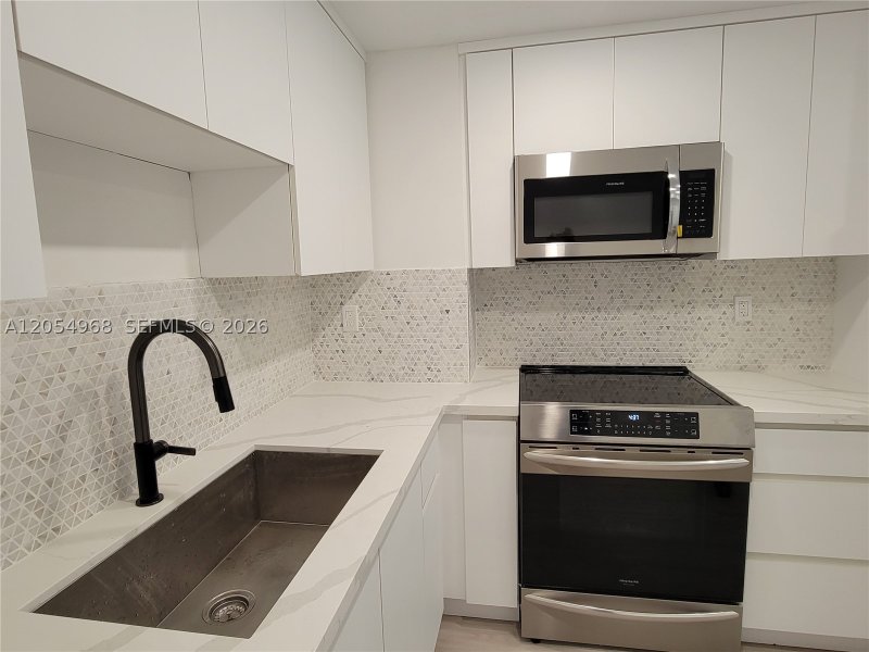 Apartment for rent at Mirasol Ocean Towers 608