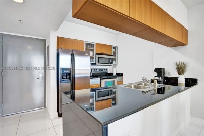 Comprar apartamento no Opera Tower 2911