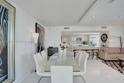 Comprar apartamento no Beachwalk T1902
