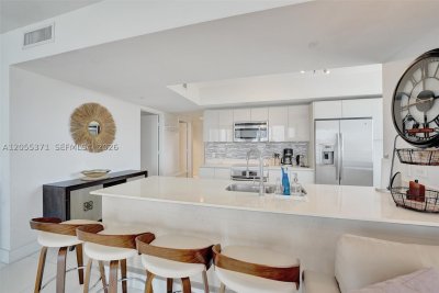 Comprar apartamento no Beachwalk T1902