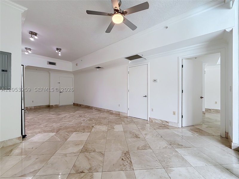 Condo for sale at Midtown Miami 2 H0907