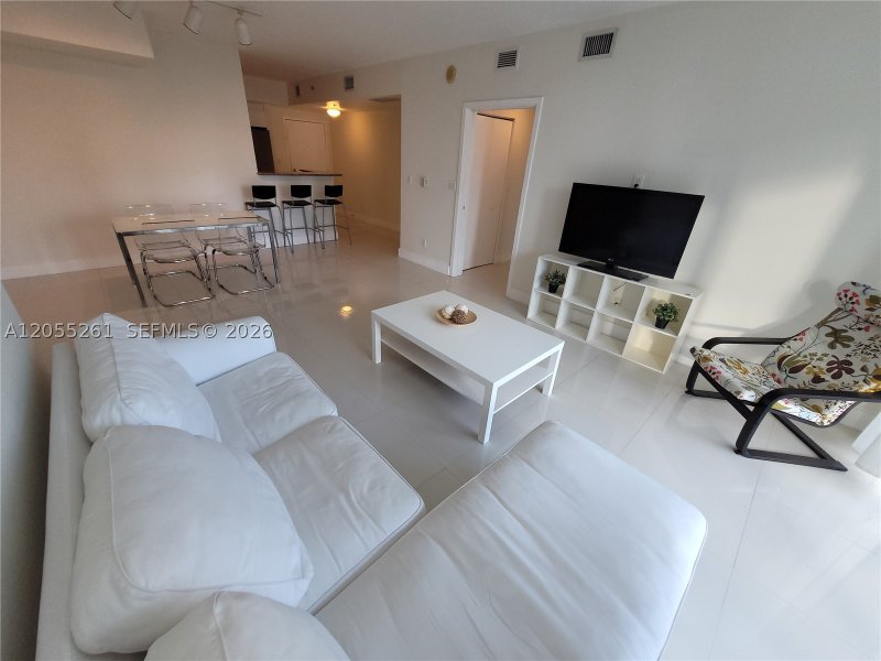 Apartment for rent at One Miami East Tower 1719